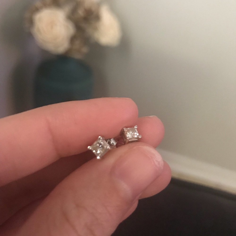 Earrings - Picture 2 of 3